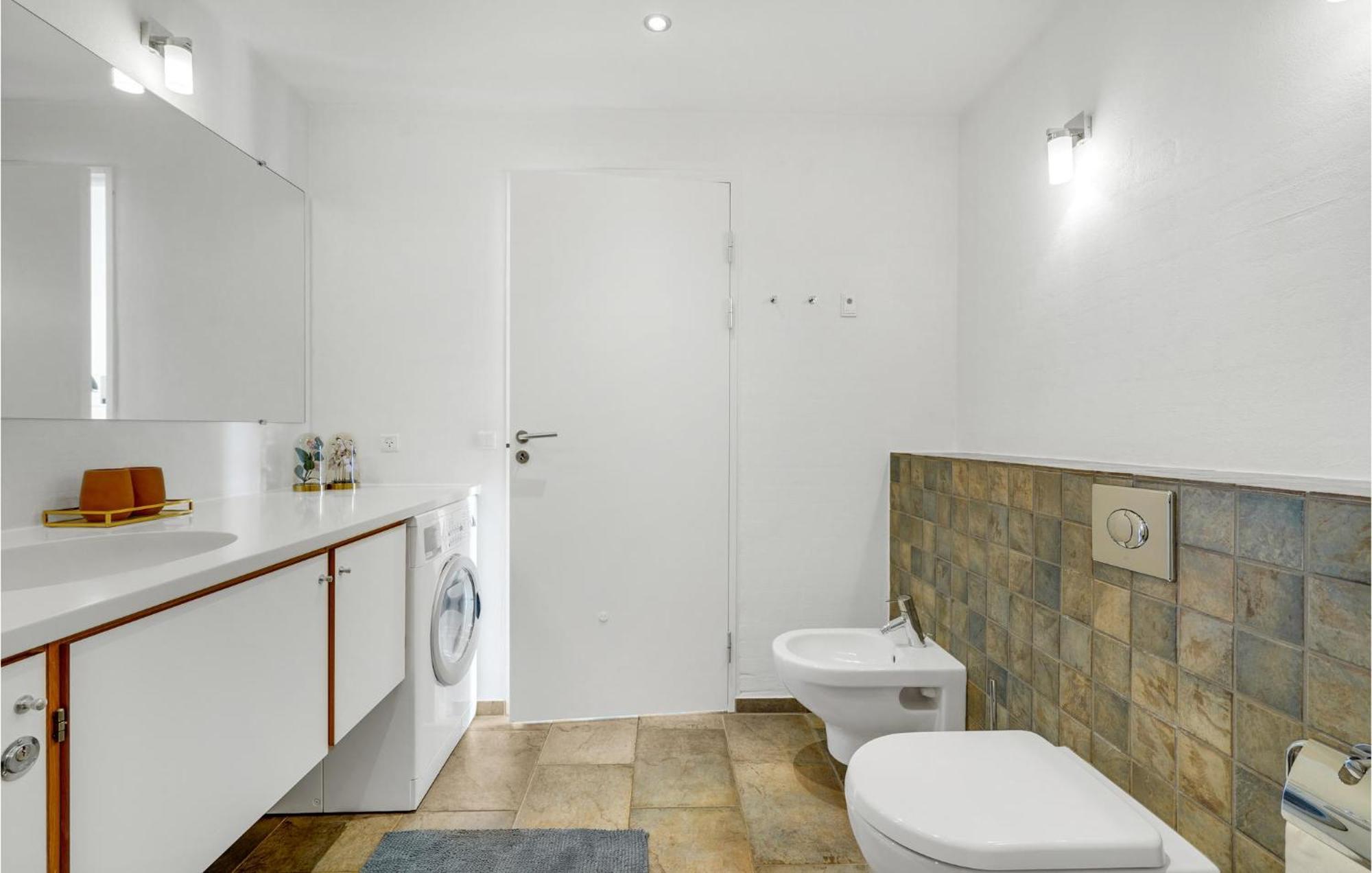 2 Bedroom Cozy Home In Romo Sonderby  ภายนอก รูปภาพ